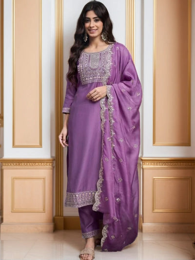 Mauve Lavender Zari Embroidered Kurta Set | Scalloped Silk Dupatta