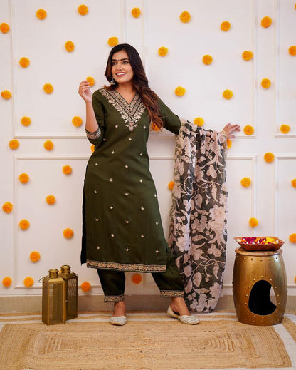 Olive Green Silk Embroidered Kurta Set with Floral Organza Scalloped Dupatta