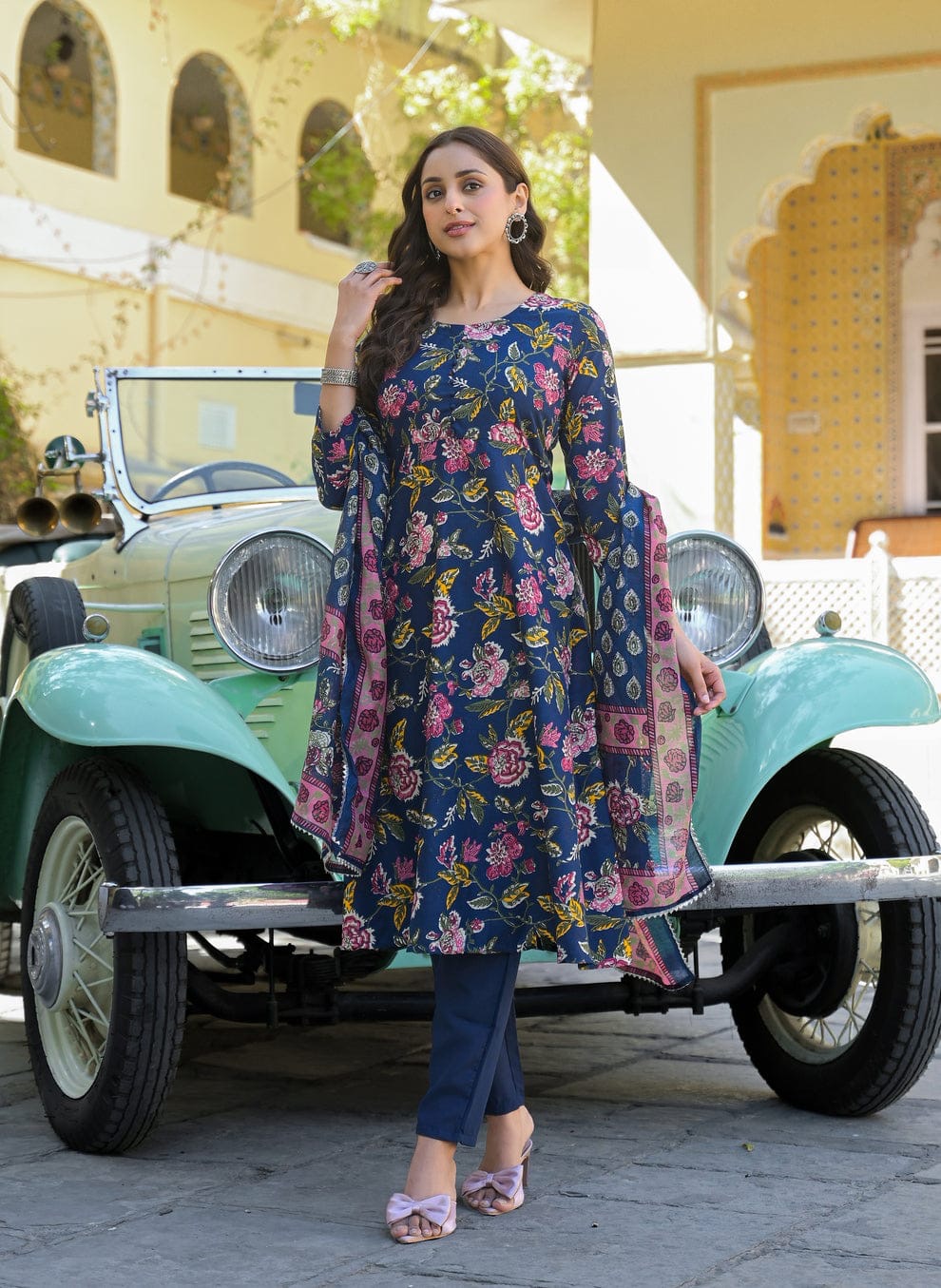 Women's Blue Embroidered Straight Suit Set with Trousers