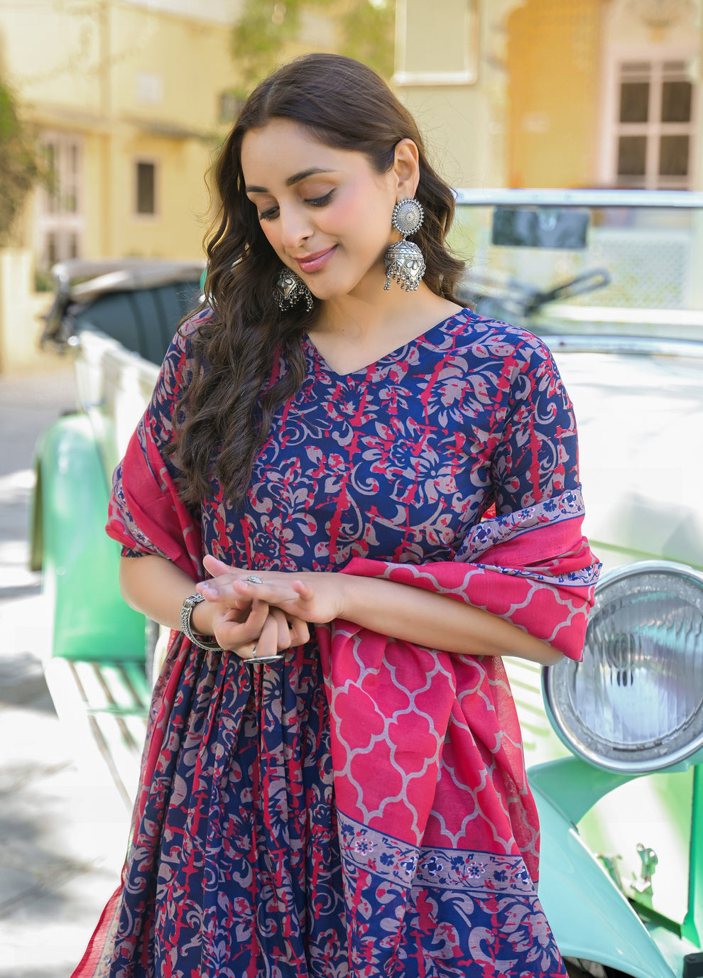 Women's Blue Embroidered Straight Suit Set with Trousers