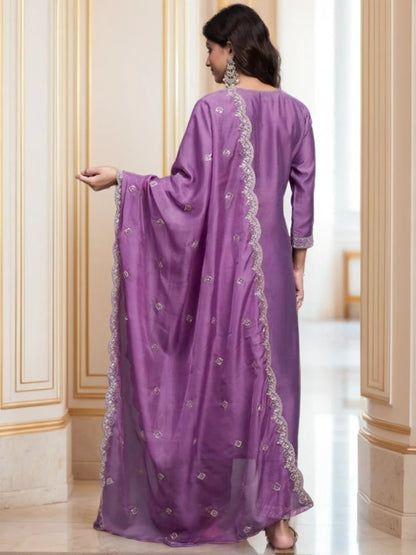 Mauve Lavender Zari Embroidered Kurta Set | Scalloped Silk Dupatta