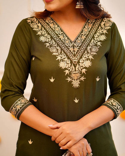 Olive Green Silk Embroidered Kurta Set with Floral Organza Scalloped Dupatta