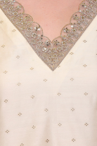 Off-White Chanderi Silk Embroidered Kurta Set with Net Gota Patti Dupatta